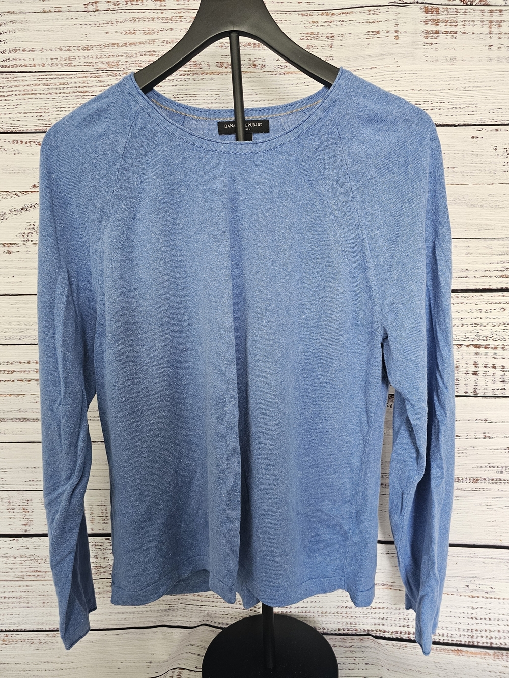 BANANA REPUBLIC Light Blue Long Sleeve Tee